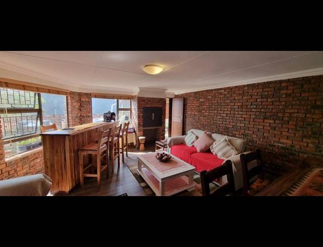 3 BEDROOM HOUSE FOR SALE IN FRAAIUITSIG